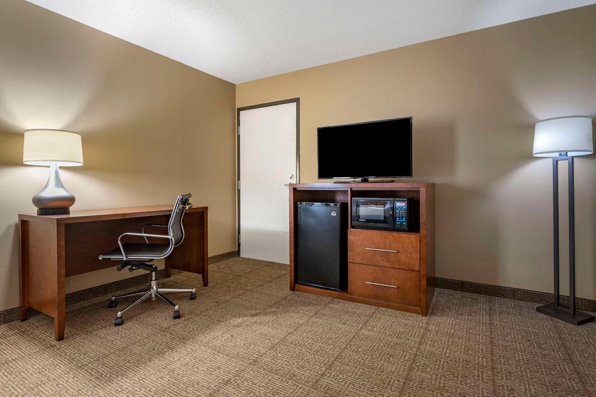 Comfort Inn Romeoville - Bolingbrook Екстер'єр фото